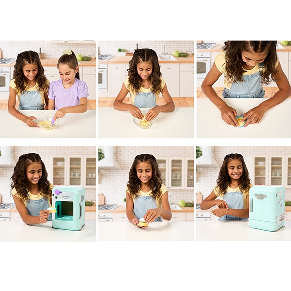 Foto van speelgoed 09_Cookeez Makery Koelkast_2_05 23511_COOKEEZMAKERY_FREEZYCAKEZ_LIFESTYLE_1X1_BG_ASST.jpg